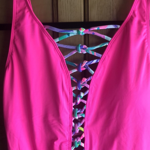 Lilly Pulitzer 🌴🌞Isle Lattice Swimsuit - Picture 2 of 8